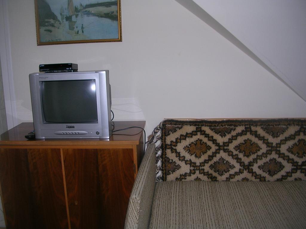 Hegyesi Vendeghaz Bed & Breakfast Gödöllő Eksteriør bilde